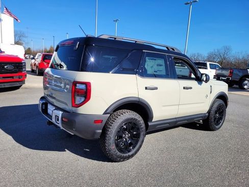 New 2025 Ford Bronco Sport Outer Banks w/ Sasquatch Outer Banks Package image 35