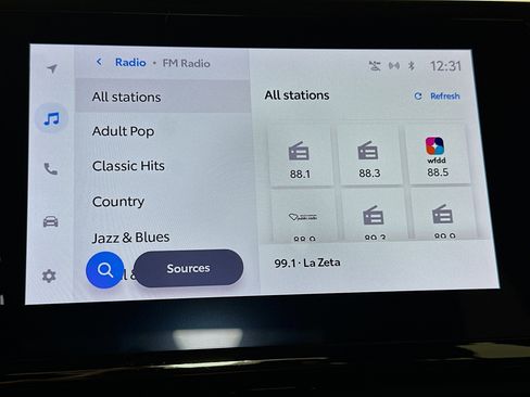 Used 2024 Toyota Corolla LE image 21