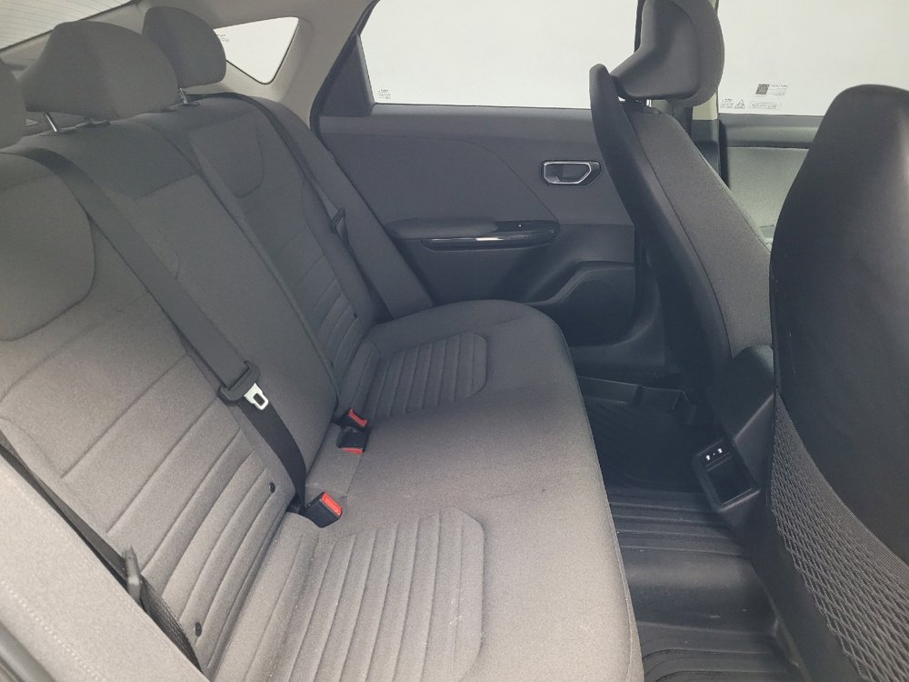 Used 2025 Kia K4 EX FWD image 19