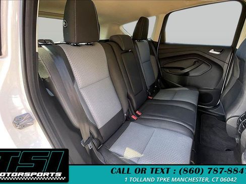Used 2017 Ford Escape SE AWD/4WD image 27