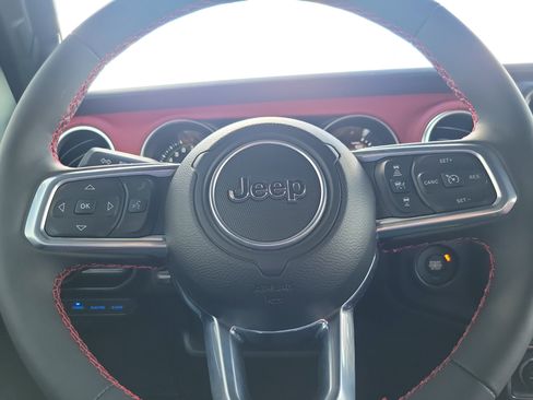 Used 2023 Jeep Wrangler Unlimited Rubicon 4xe image 8