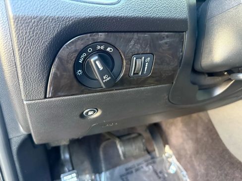 Used 2016 Dodge Durango Limited w/ Premium Group image 12