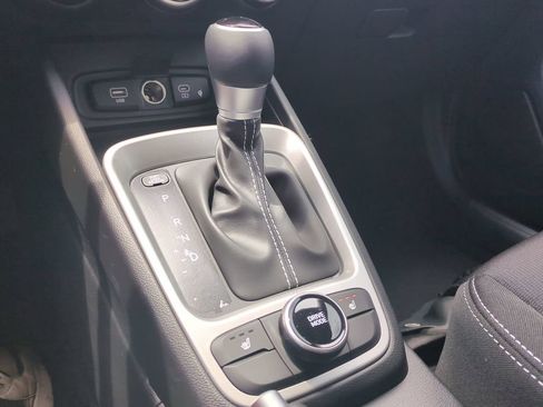 New 2026 Hyundai Venue SEL FWD image 21