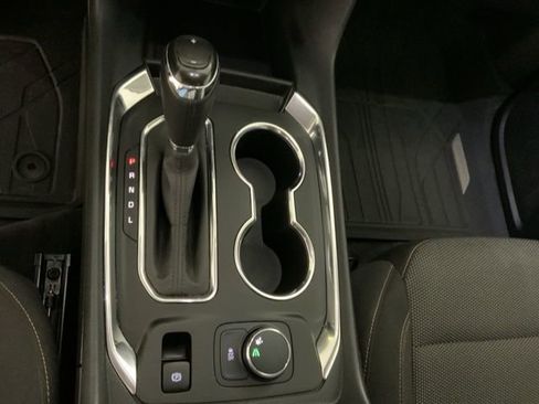 Used 2020 Chevrolet Traverse LT FWD image 23