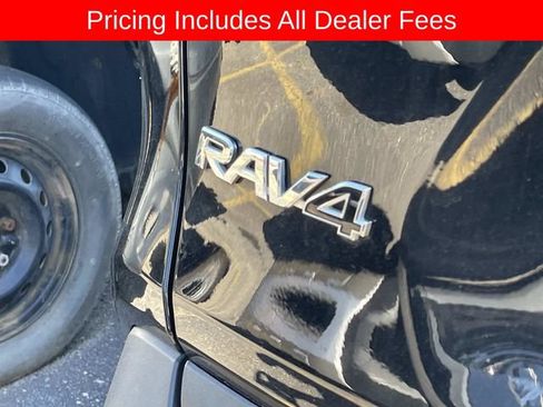 Used 2024 Toyota RAV4 XLE AWD/4WD image 8