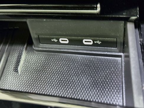 Used 2026 Volkswagen Atlas Cross Sport SE FWD image 41