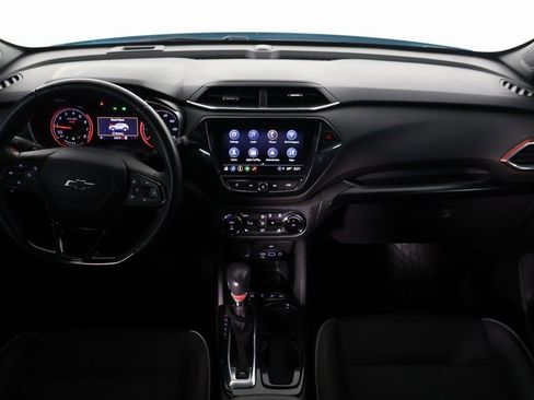 Used 2021 Chevrolet TrailBlazer RS w/ Sun and Liftgate Package image 6