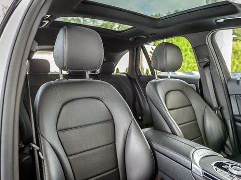 Used 2019 Mercedes-Benz GLC 300 image 35