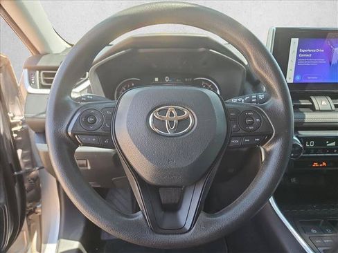 Used 2024 Toyota RAV4 XLE FWD image 12