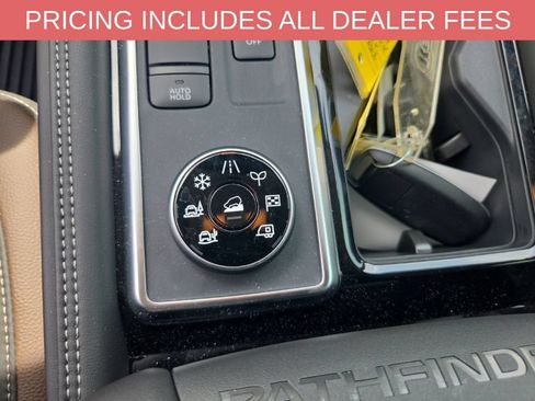 Used 2026 Nissan Pathfinder Platinum w/ Cargo Package AWD/4WD image 11
