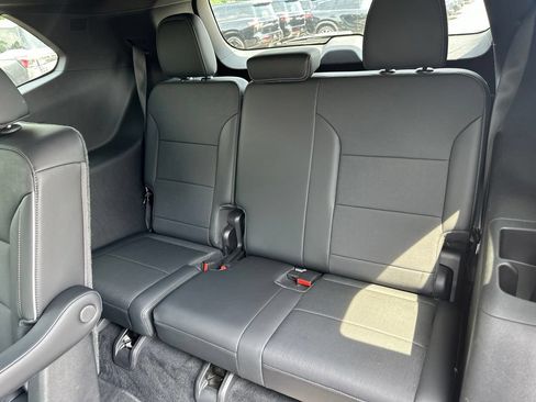 Used 2026 Buick Enclave Preferred FWD image 33