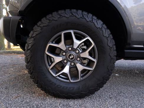 Used 2023 Ford Bronco Badlands image 40