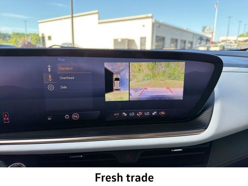 Used 2024 Buick Envision Avenir image 17