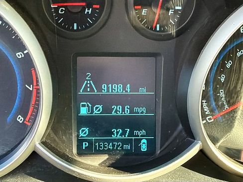 Used 2012 Chevrolet Cruze LT image 12