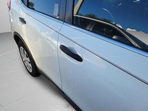 Used 2018 Nissan Rogue S FWD image 24