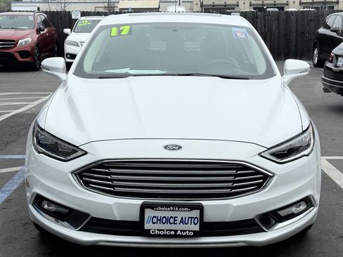 Used 2017 Ford Fusion Energi SE image 2