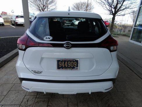 Certified 2024 Nissan Kicks S image 6