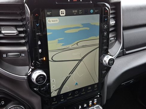 Used 2024 RAM 2500 Big Horn w/ Sport Appearance Package image 23