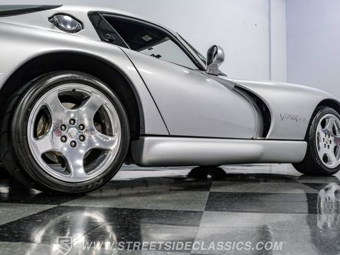Used 1999 Dodge Viper GTS RWD image 28
