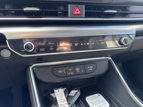 New 2026 Kia Carnival SX image 19