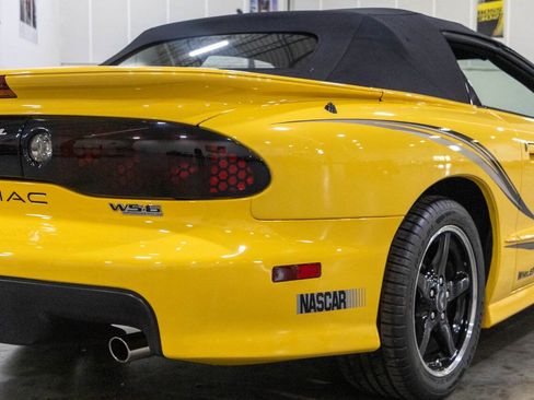 Used 2002 Pontiac Firebird Trans Am image 39
