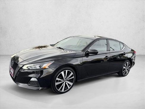 Used 2019 Nissan Altima 2.5 SR image 1