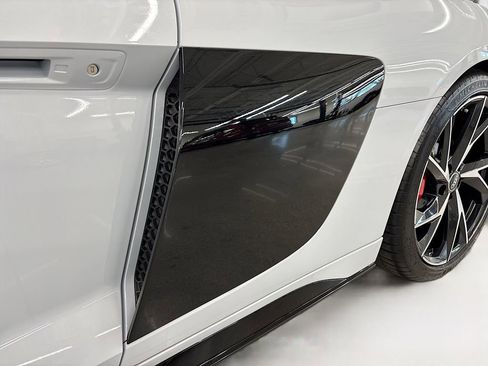 Used 2022 Audi R8 V10 performance image 21