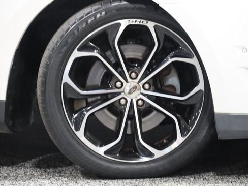 Used 2013 Ford Taurus SHO image 4