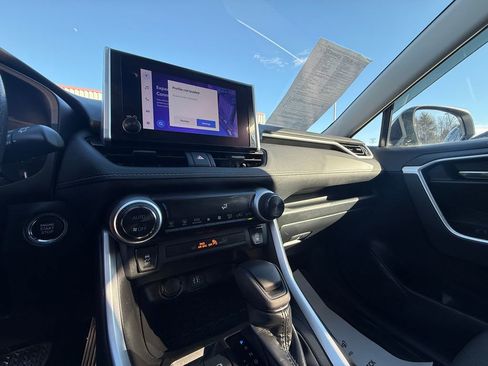 Certified 2023 Toyota RAV4 XLE w/ Convenience Package image 9