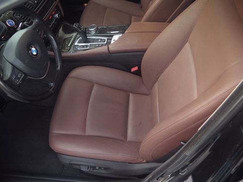 Used 2016 BMW 535i xDrive Sedan w/ Driver Assistance Package image 12