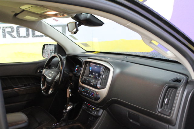 Used 2022 GMC Canyon Denali w/ Denali Black Edition Package AWD/4WD image 12