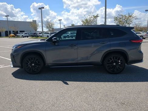Used 2023 Toyota Highlander XSE image 7