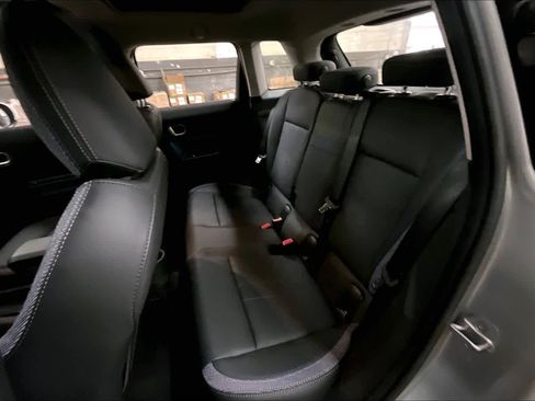 Certified 2025 MINI Cooper 4-Door Hardtop image 28