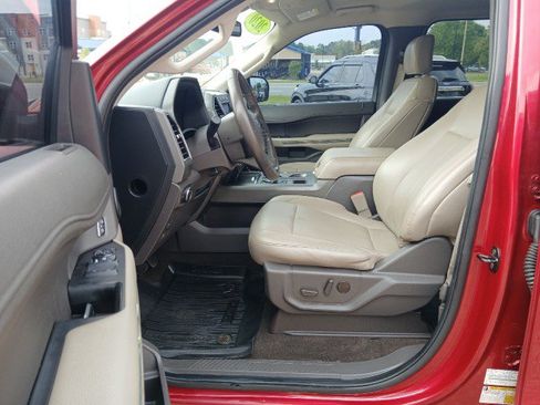 Used 2020 Ford Expedition XLT w/ Equipment Group 201A RWD image 11