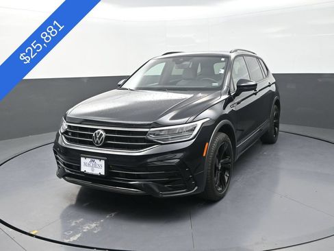 Used 2024 Volkswagen Tiguan SE R-Line AWD/4WD image 4