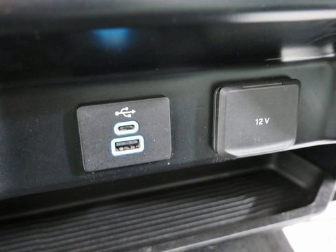 Used 2023 Ford F350 XLT image 29