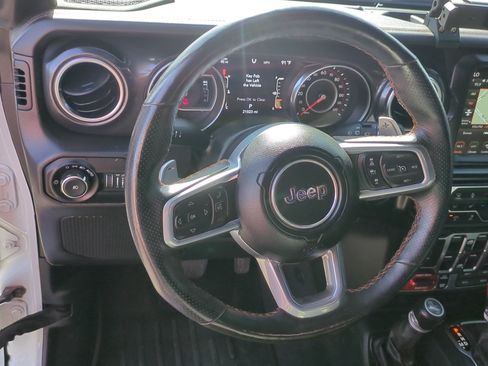Used 2021 Jeep Wrangler Unlimited Rubicon AWD/4WD image 16