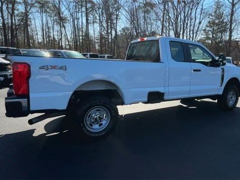 Used 2024 Ford F250 XL w/ XL Off-Road Package AWD/4WD image 3