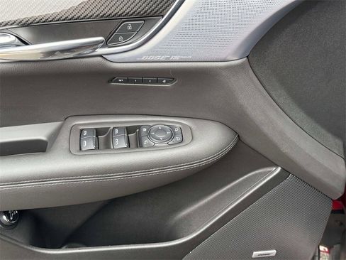 Used 2024 Cadillac XT6 Sport image 21