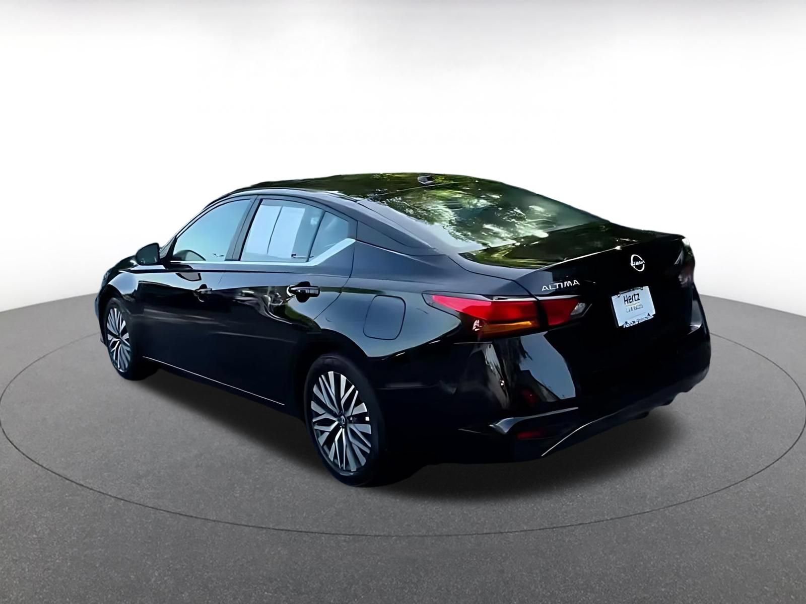 Used 2026 Nissan Altima 2.5 SV FWD image 9
