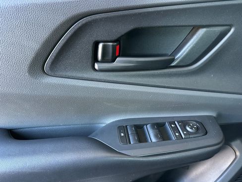 Used 2023 Toyota Prius LE image 12