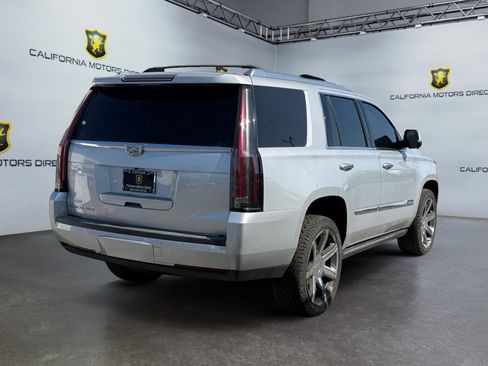 Used 2016 Cadillac Escalade Premium AWD/4WD image 5