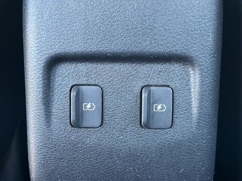 Certified 2023 Nissan Kicks SR w/ SR Premium Package image 17