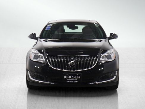 Used 2017 Buick Regal Premium w/ Driver Confidence Package #1 image 8