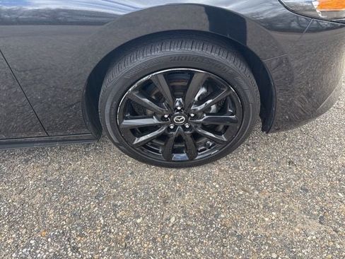 Used 2024 MAZDA MAZDA3 s FWD image 17
