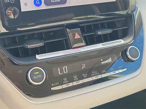 Used 2024 Toyota Corolla LE image 26