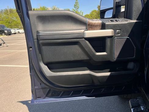 Used 2019 Ford F250 Lariat w/ Lariat Value Package AWD/4WD image 10