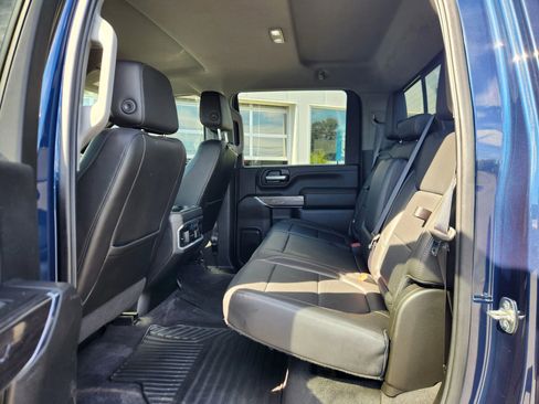 Used 2020 Chevrolet Silverado 2500 LTZ w/ LTZ Plus Package image 46