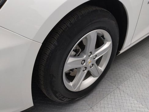 Used 2024 Chevrolet Malibu LS w/ Driver Confidence Package image 31