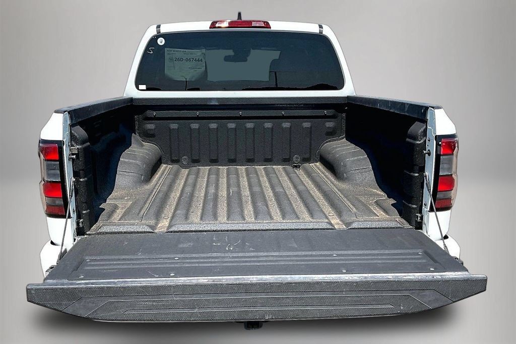 Used 2024 Nissan Frontier SV w/ Technology Package AWD/4WD image 7